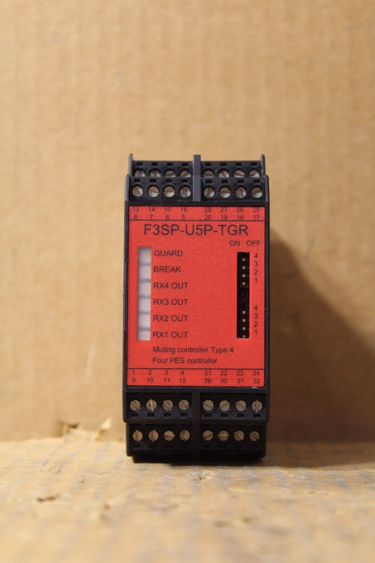 Omron F3SP-V5P-TGR Safety Relay Controller