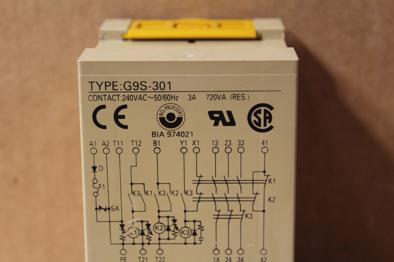 Omron G9S-301 Safety Relay Unit