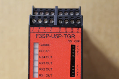 Omron F3SP-V5P-TGR Safety Relay Controller
