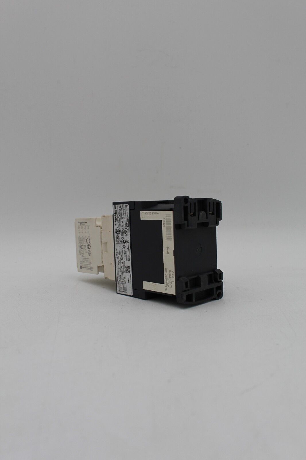 Schneider Electric LC1D09BD Contactor w/ LADN40 Contact Block