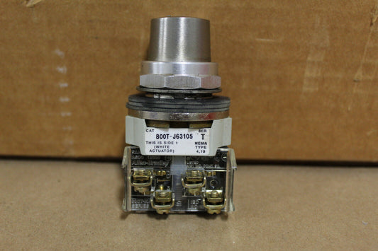 Allen-Bradley 800T-J63105 Ser. T Keyed Selector Switch *No Key*