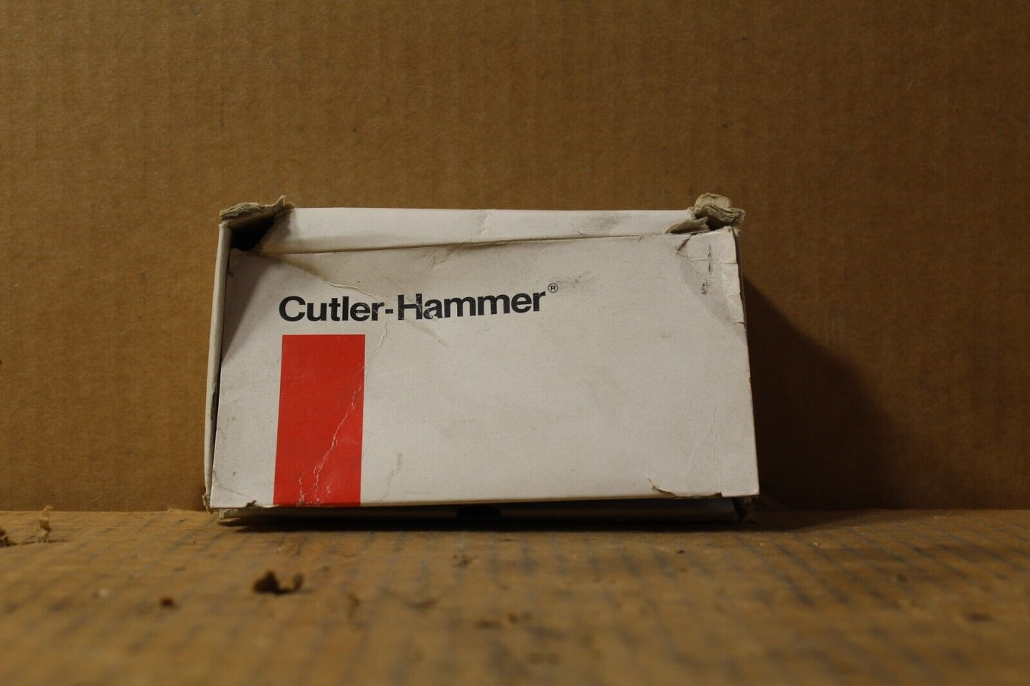 Cutler-Hammer E65VNL2 Photoelectric Sensor