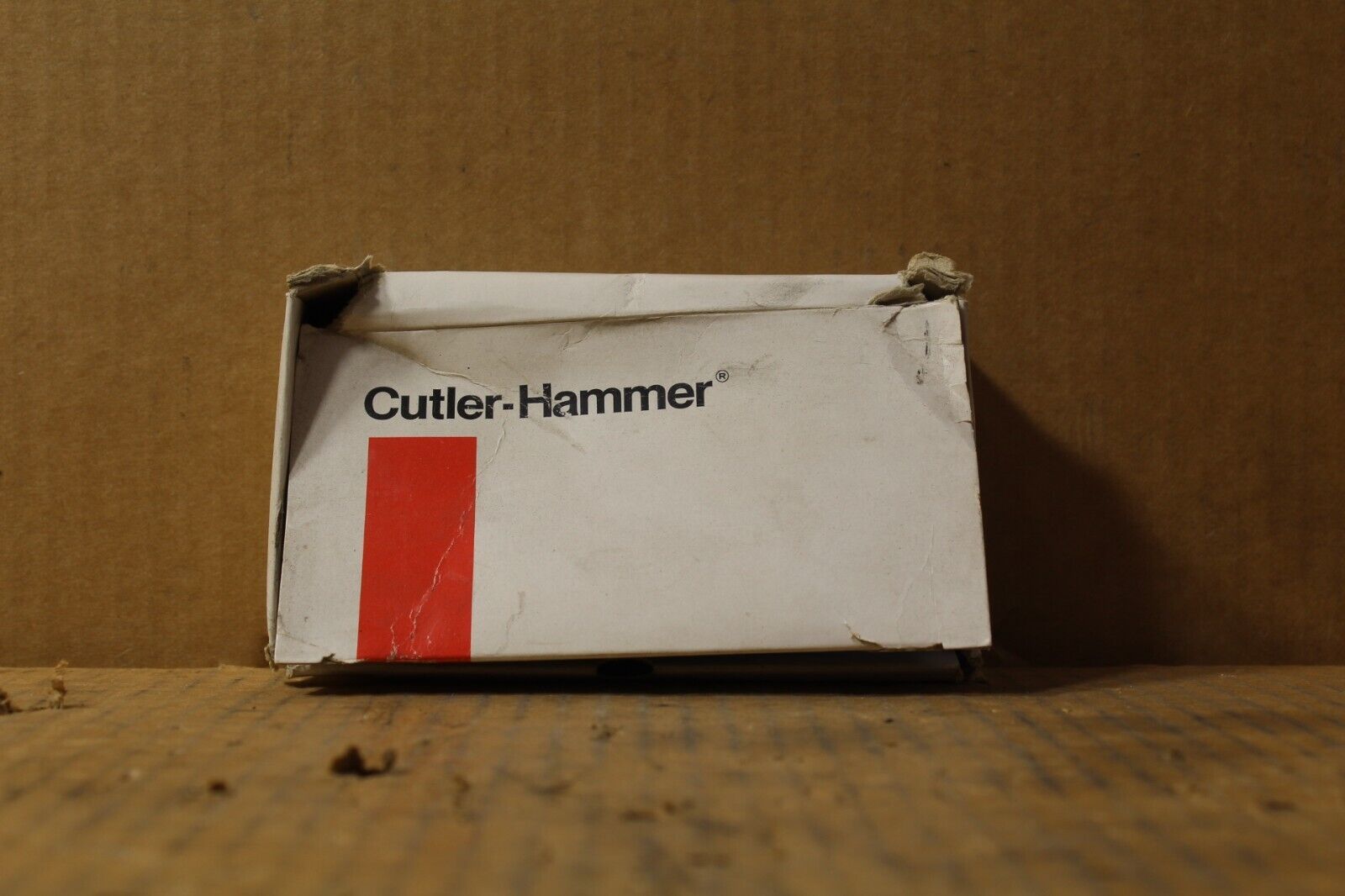Cutler-Hammer E65VNL2 Photoelectric Sensor