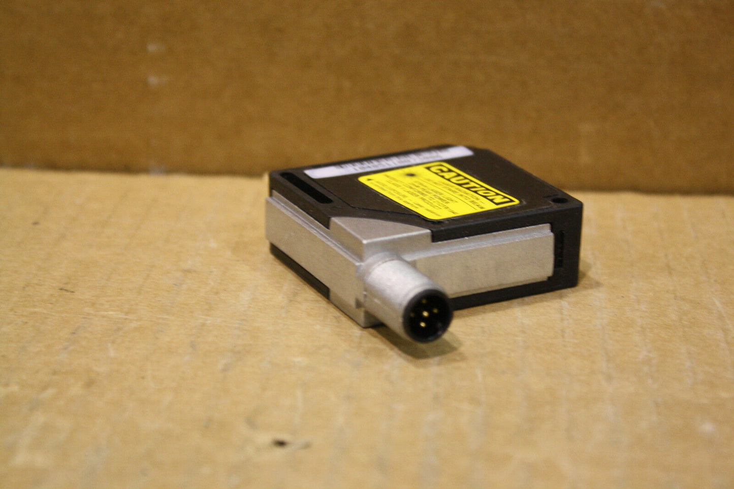 PEPPERL + FUCHS VISOLUX MLV11-8-LAS-300/48/112 PHOTOELECTRIC SENSOR 421561