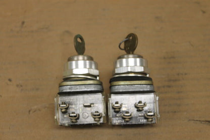 ALLEN BRADLEY 800T-E14 SER P SELECTOR SWITCH 