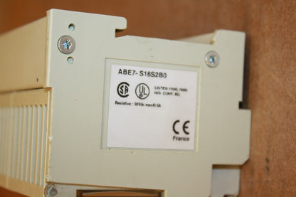 TELEMECANIQUE ABE7-S16S2B0 OUTPUT MODULE