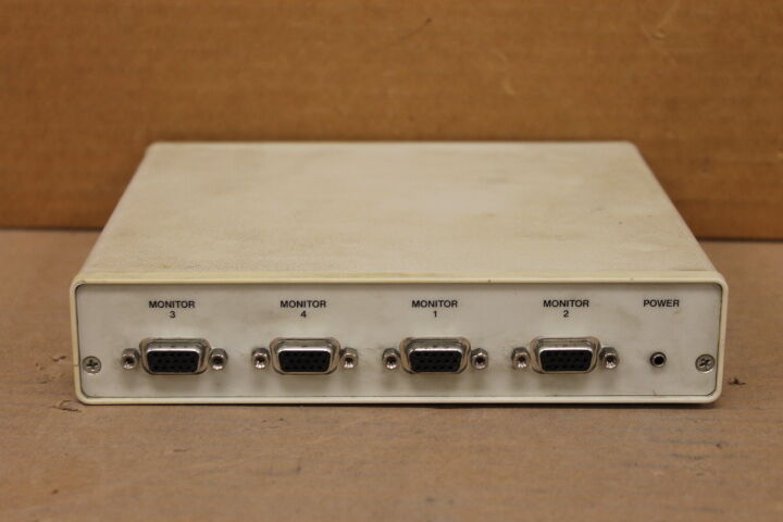 BLACK BOX AC057A VGA VIDEO SPLITTER