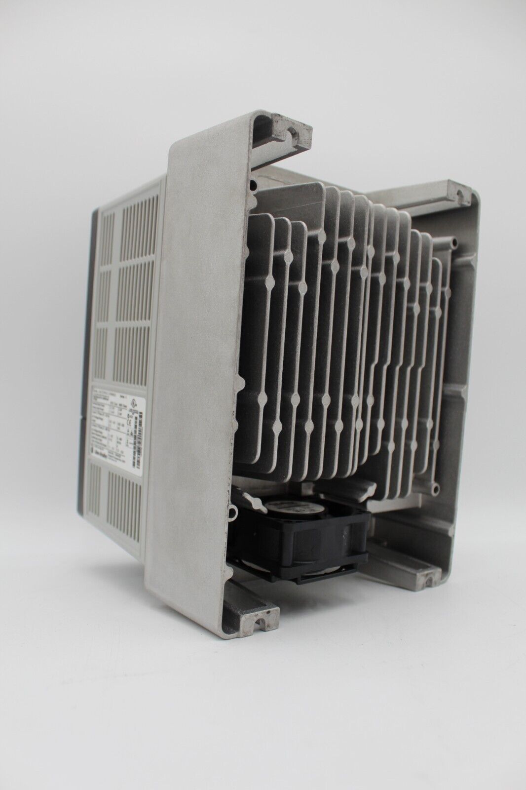 Allen-Bradley 20AD5P0A3AYNNNC0  PowerFlex 70 Adjustable Frequency Drive