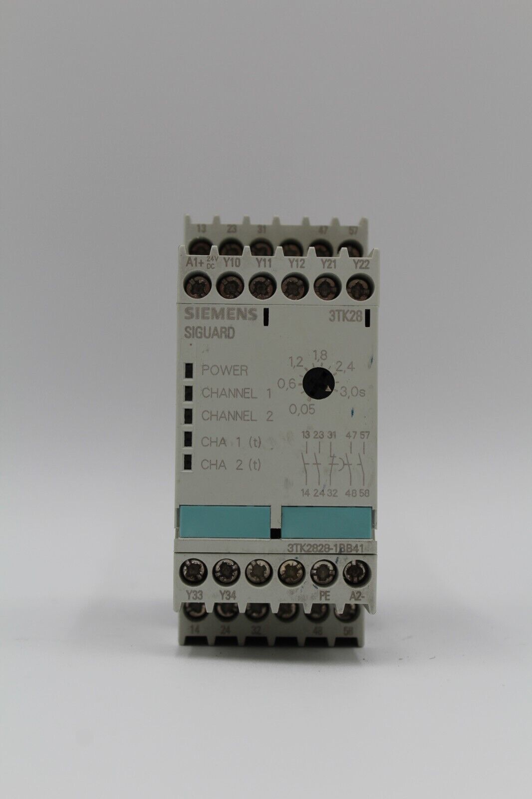 Siemens 3TK2828-1BB41 Safety Switch Gear