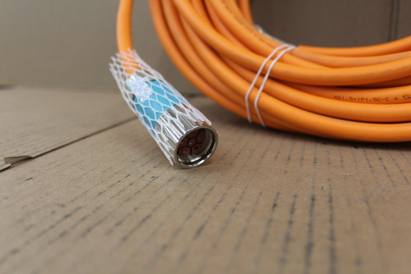 Siemens 6FX8002-5DF01-1DA0 30M Cable No Bag*