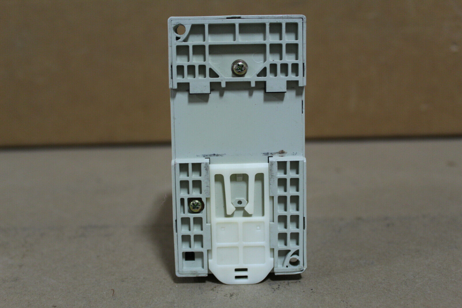 Delta VFD002L11A Motor Controller