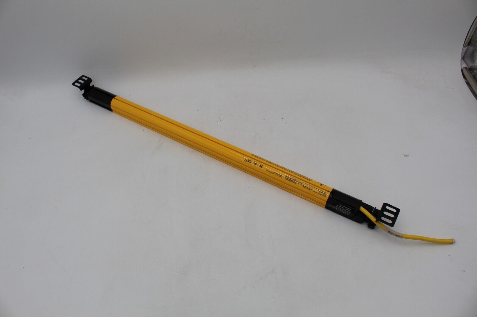 Banner SLPVAE14-550 EZ-Screen Low Profile Basic Emitter