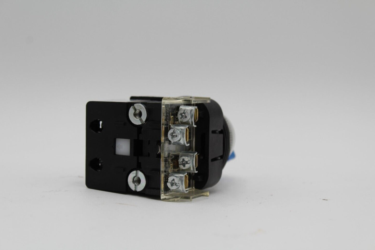 Allen-Bradley 800T-2JBH20KB7AX Blue 3-Position Selector Switch
