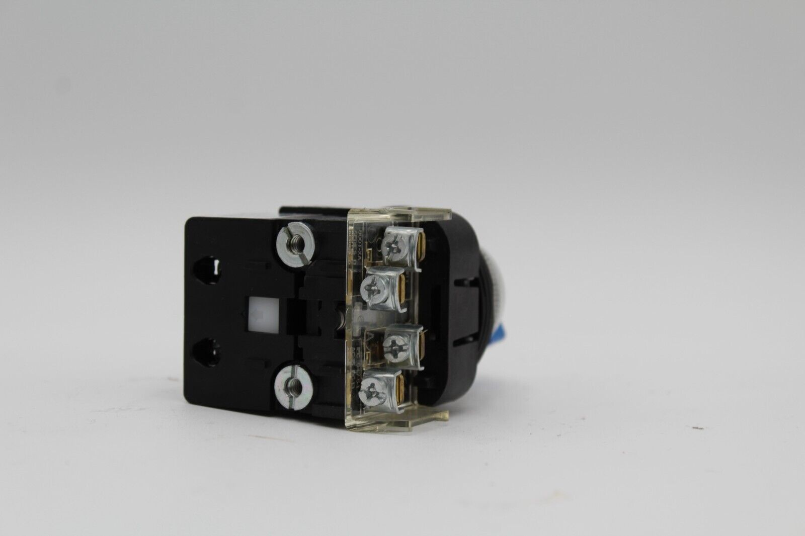 Allen-Bradley 800T-2JBH20KB7AX Blue 3-Position Selector Switch