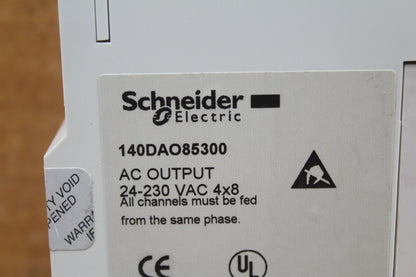 Schneider 140DAO85300 VAC Output