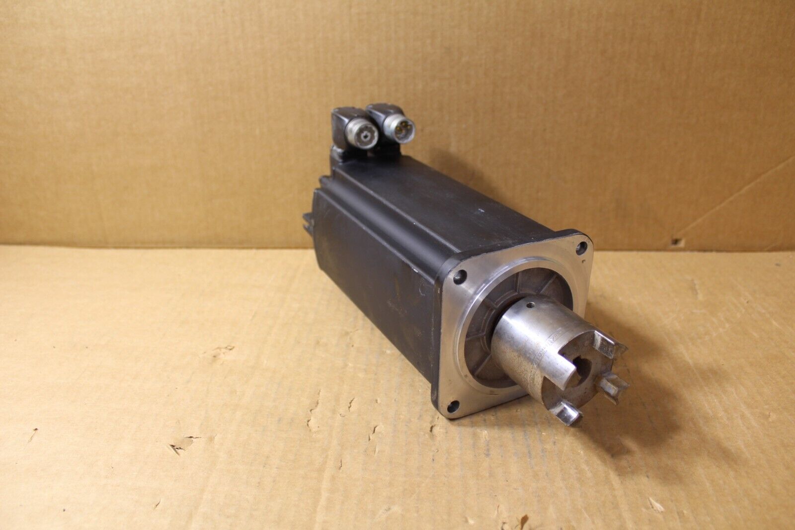 Rexroth MSK061C-0600-NN-S1-UG0-NNNN Servo Motor