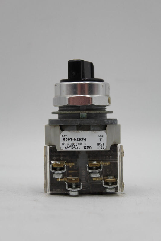 Allen-Bradley 800T-N2KF4 Selector Switch