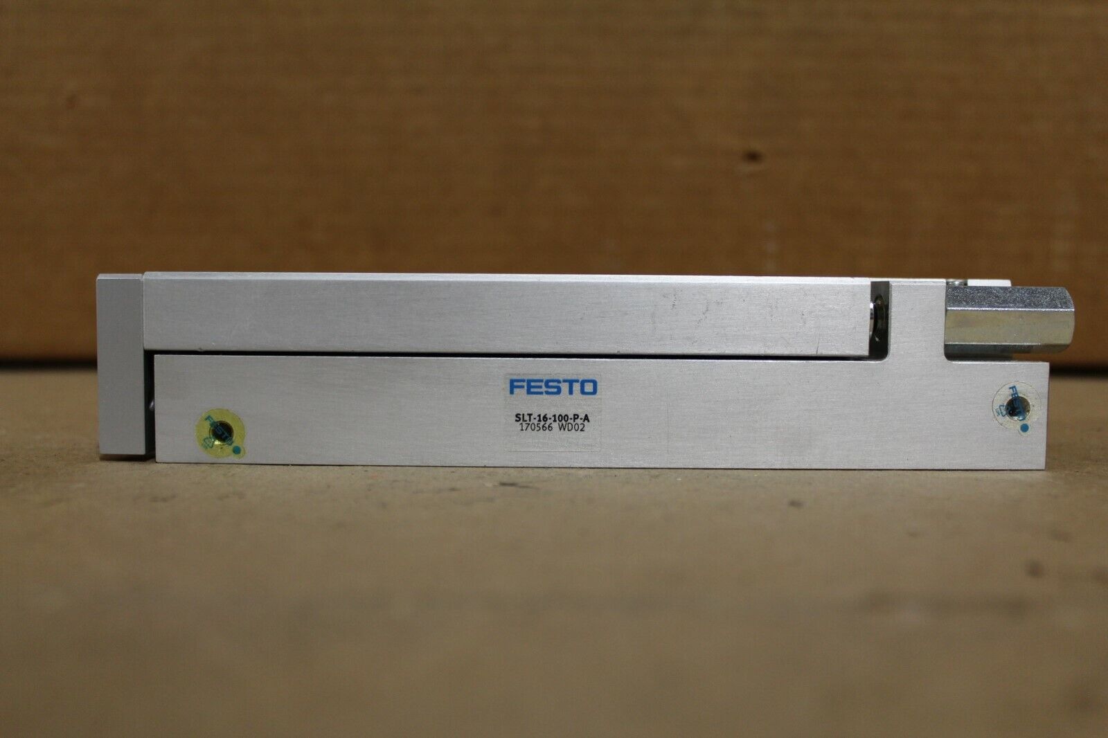 FESTO SLT-16-100-P-A PNEUMATIC CYLINDER