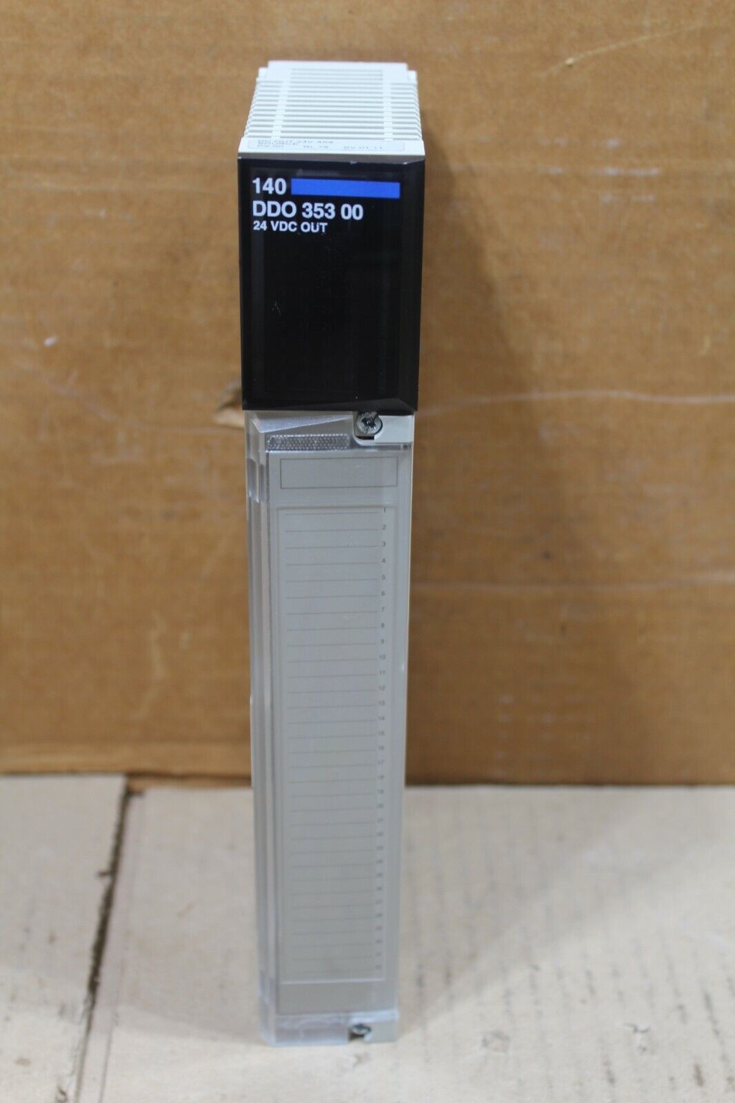 Schneider 140DDO35300 VDC Output