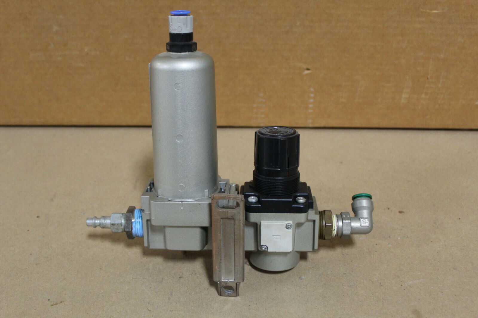 SMC AF40-N06D-Z Pneumatic Filter & AR40-N06-Z Regulator Modular