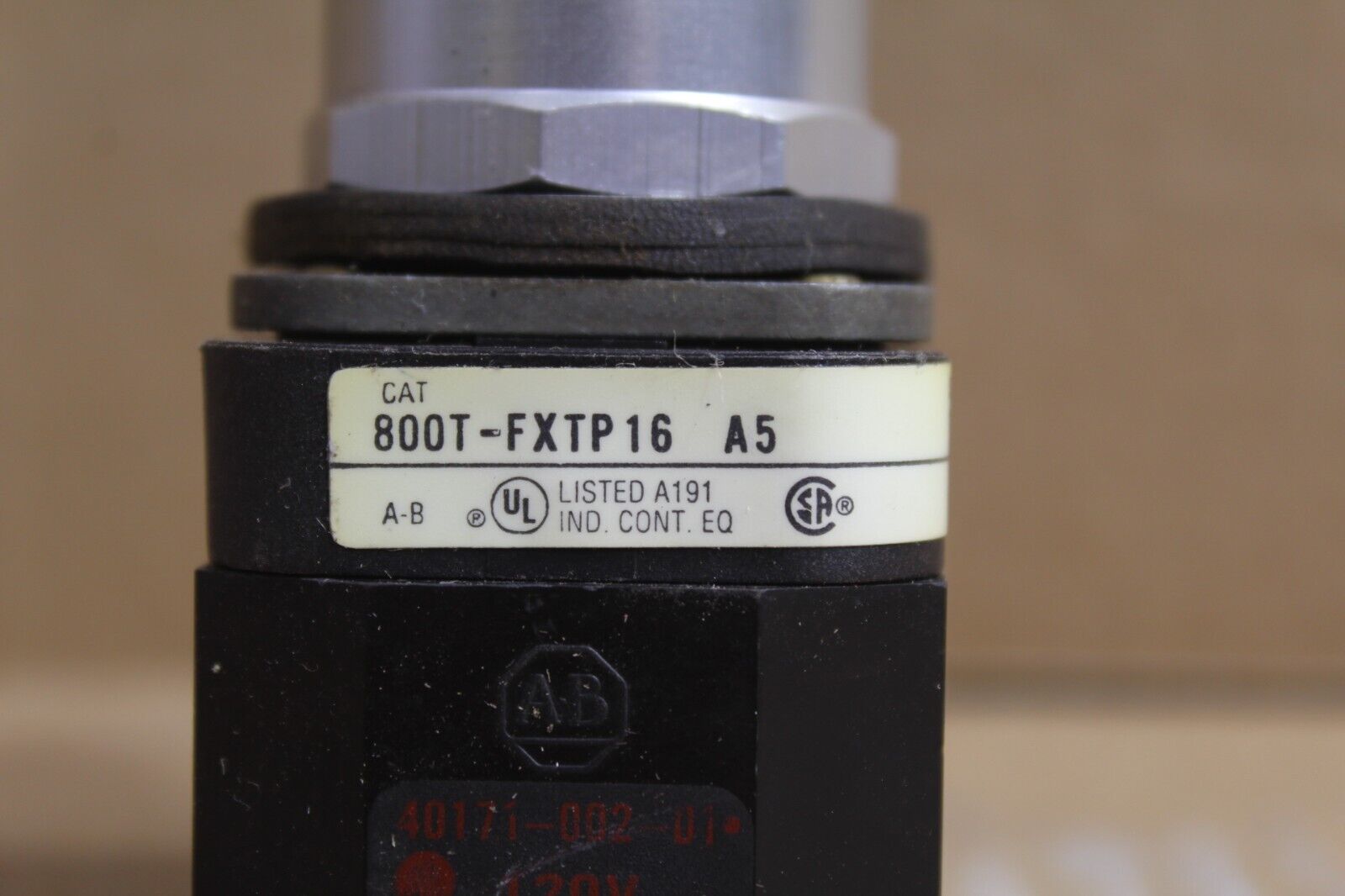 Allen Bradley 800T-FXTP16A5 Red Push Button