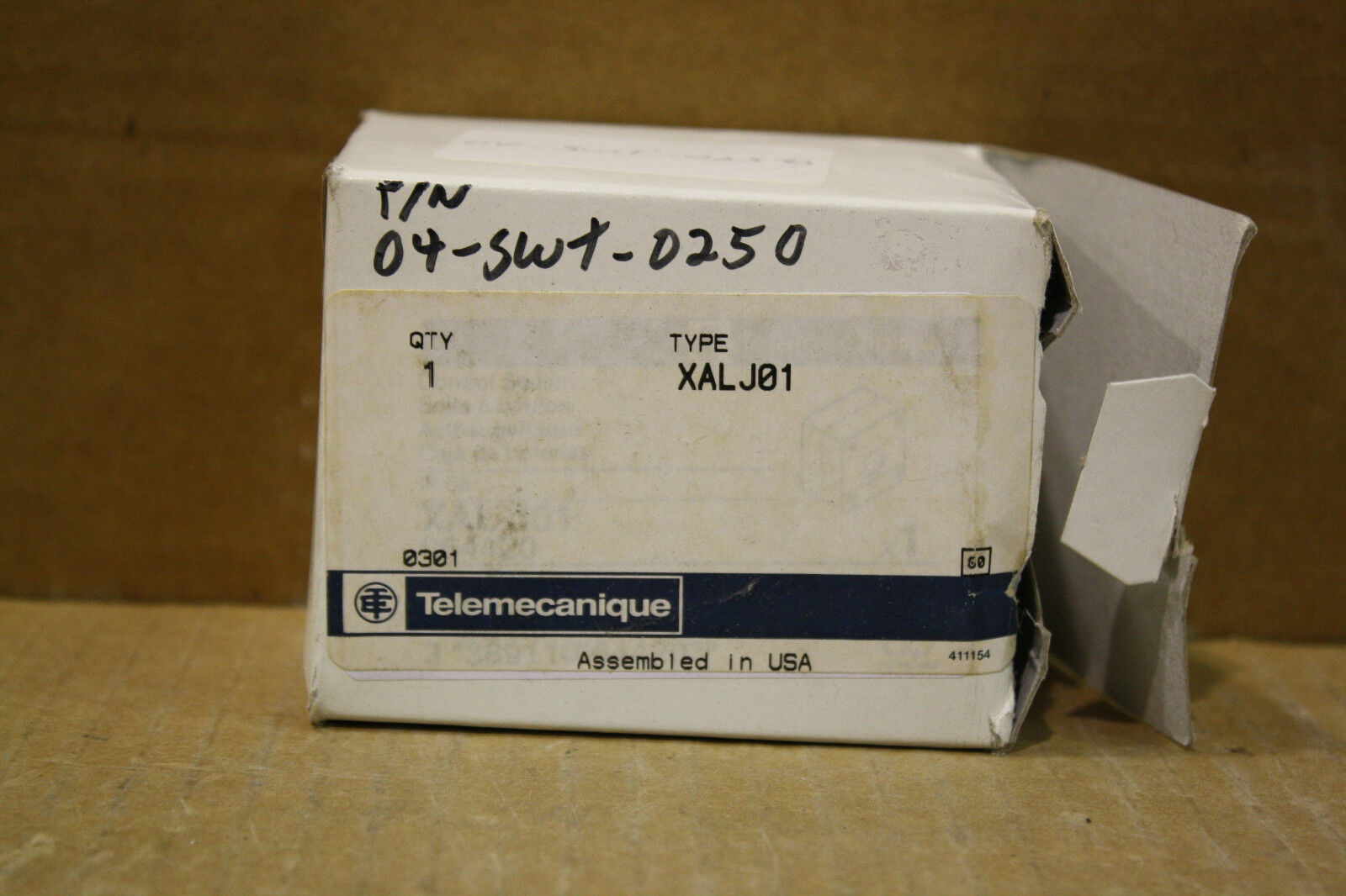 TELEMECANIQUE XALJ01 CONTROL STATION