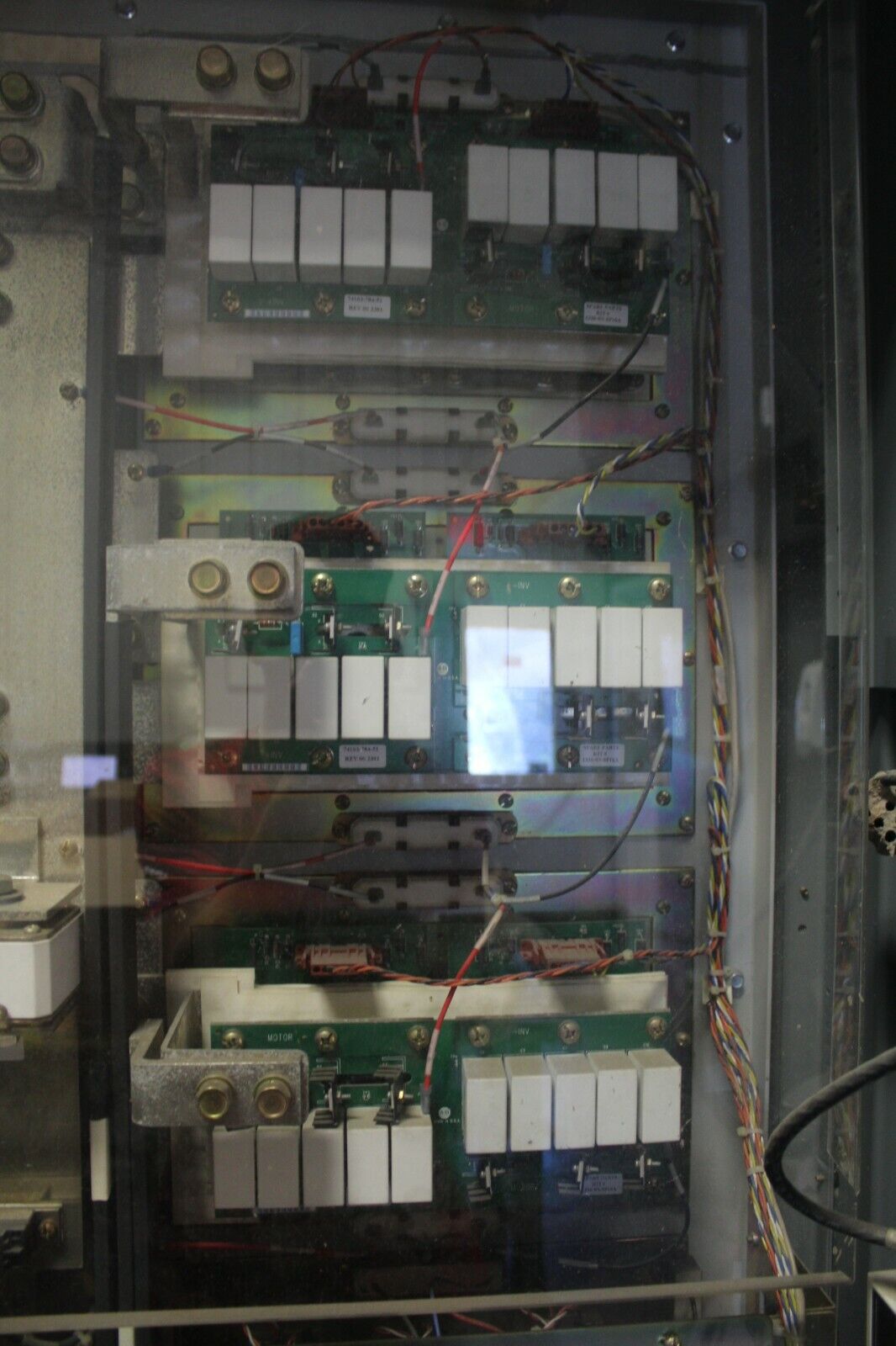 Allen Bradley 1336F-BP300-AN-EN-L6-NCM Drive and Cabinet