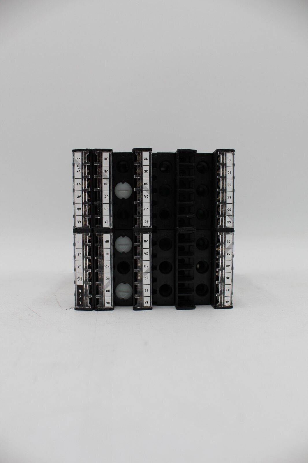 Eurotherm 2404/V4/VH/TM/VS/RR/RF/XX/YM/M6/ENG/XXXXX/EU0144 Temp Controller
