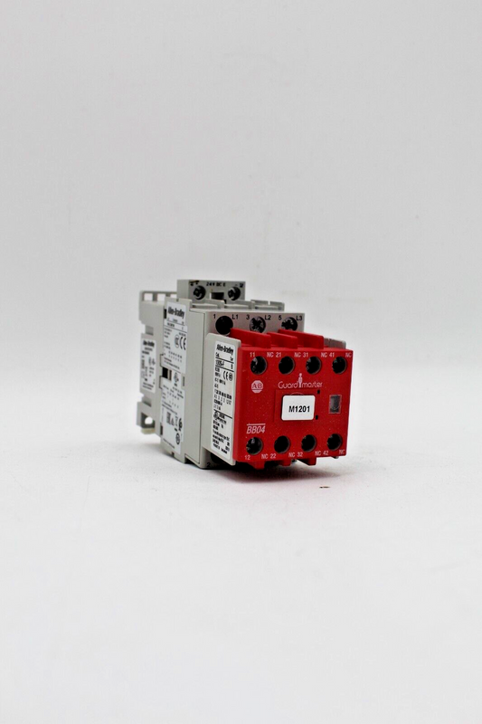 Allen-Bradley 100S-C30EJ04BC Complete Safety Contactor