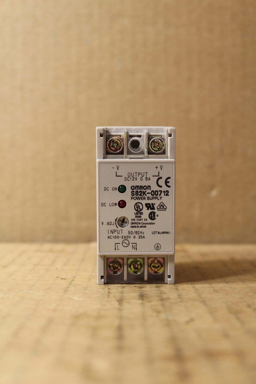 Omron S82K-00712 Power Supply