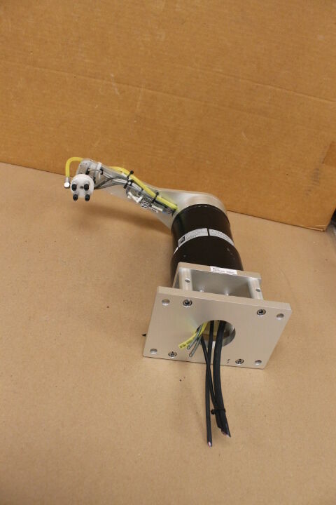 YOKOGAWA DB5C-015G-2B9A4G2-005-6869/CE/02S0922 DC SERVO ACTUATOR