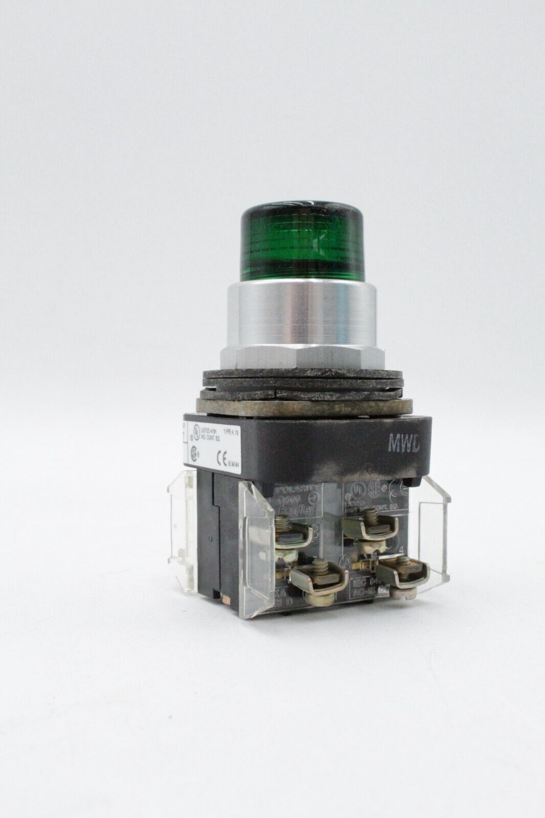 Allen-Bradley 800T-QB24 Green Push Button