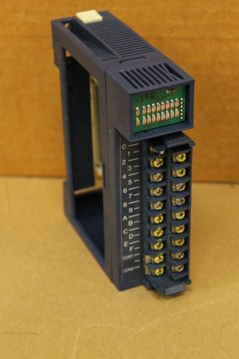 TOYOPUC THK-2750 INPUT MODULE- MISSING DOOR AND WINDOW OFF FRONT