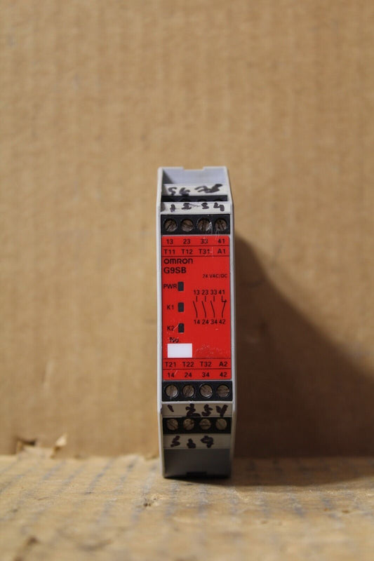 Omron G9SB-301-D Safety Relay