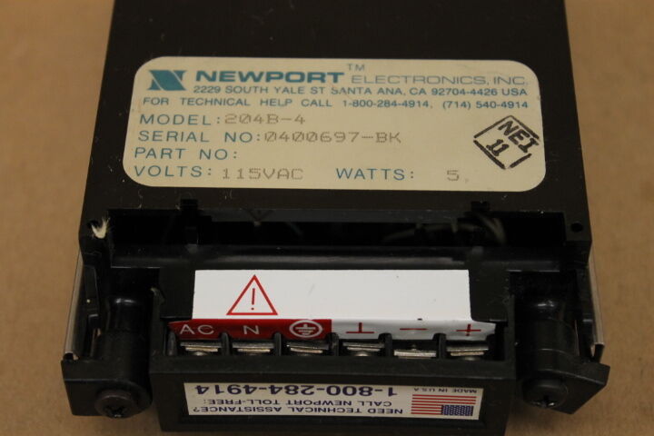 NEWPORT 204B-4 DIGITAL PANEL PROCESS MONITOR