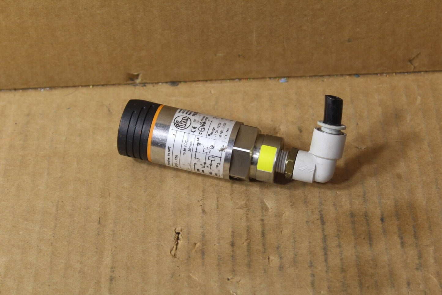 IFM Efector PN7204 Digital Pressure Sensor Switch