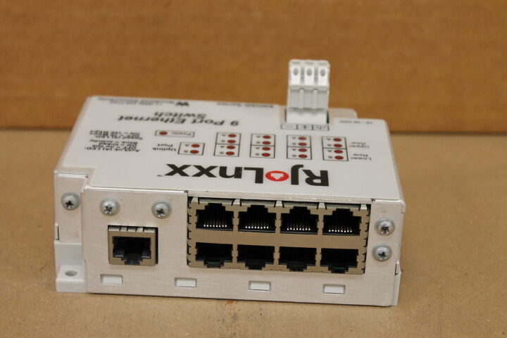 WOODHEAD ENHSDUR-R9 NINE PORT ETHERNET SWITCH