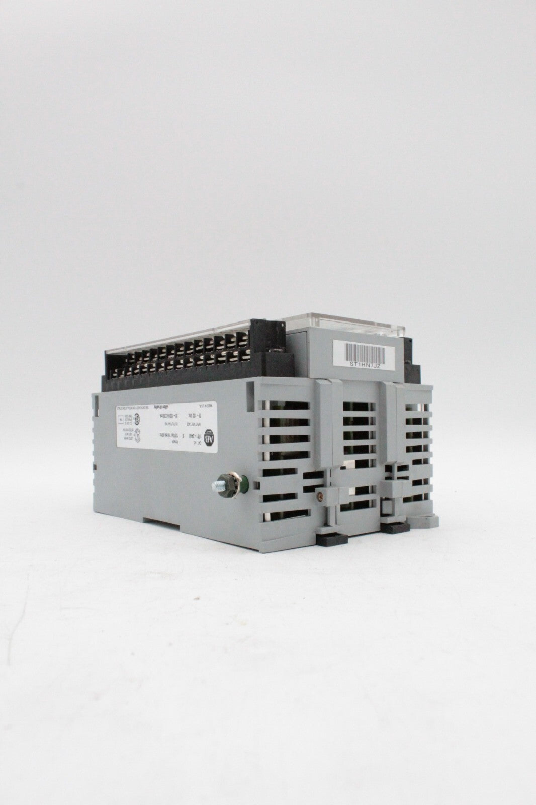 Allen-Bradley 1791-24A8 32 Point I/O Block Module