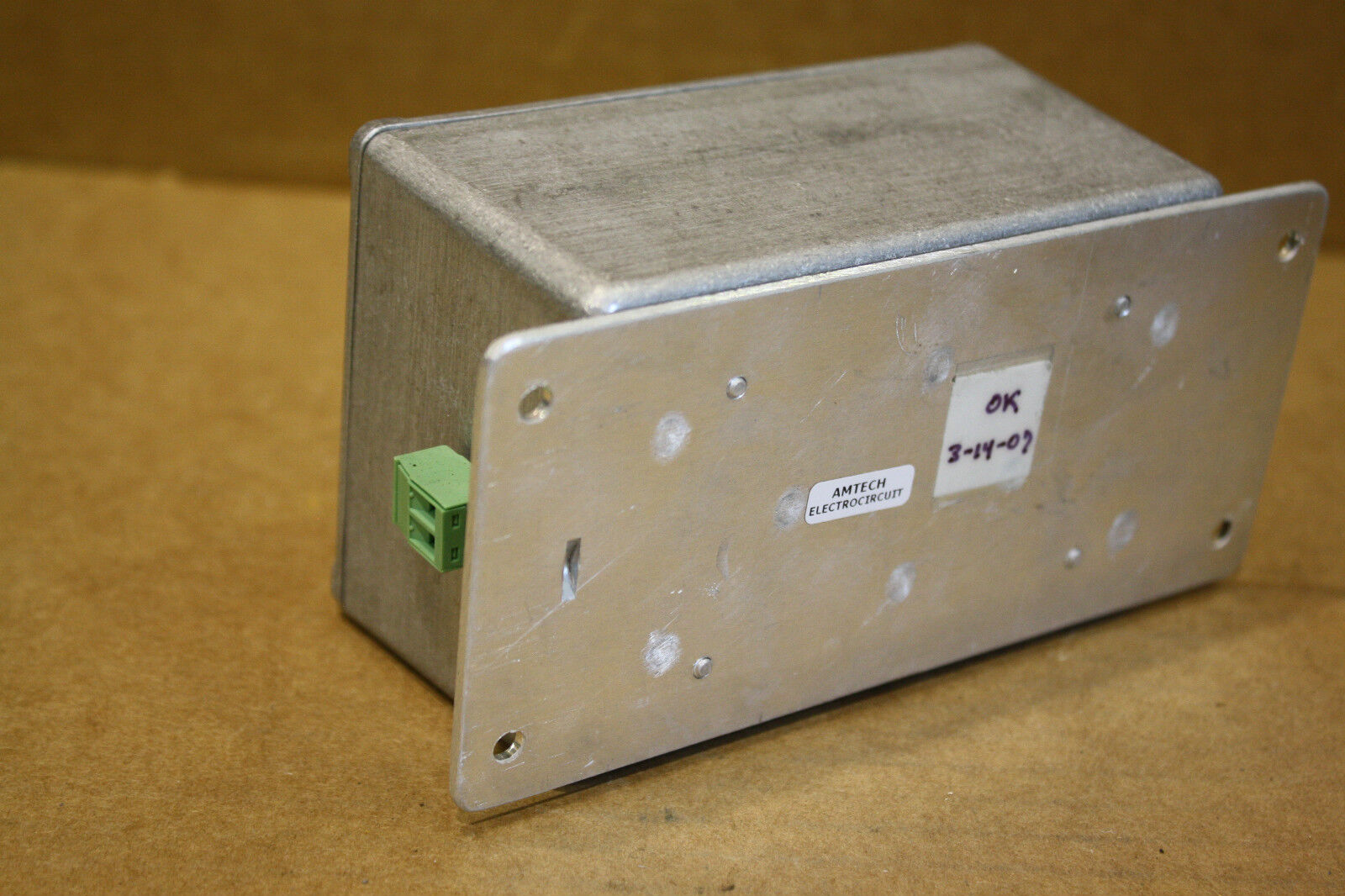 ECD OVONICS 25MW1-688-000 60 HZ SYNCH GENERATOR