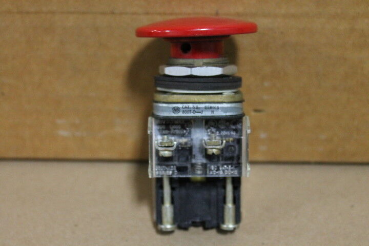ALLEN-BRADLEY 800T-D RED PUSH BUTTON