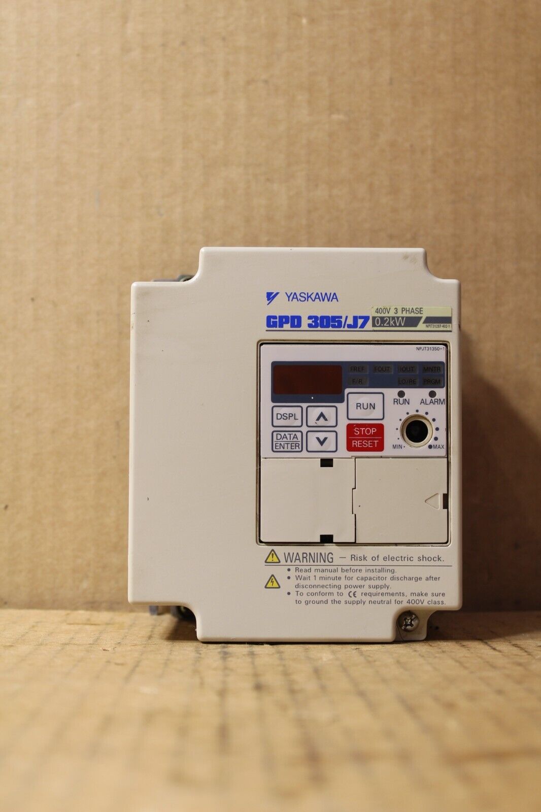 Yaskawa CIMR-J7AM40P2 AC Drive (Small Crack)