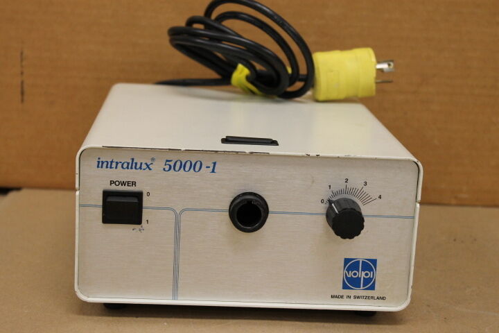 INTRALUX 5000-1 LIGHT SOURCE WITH PLUG