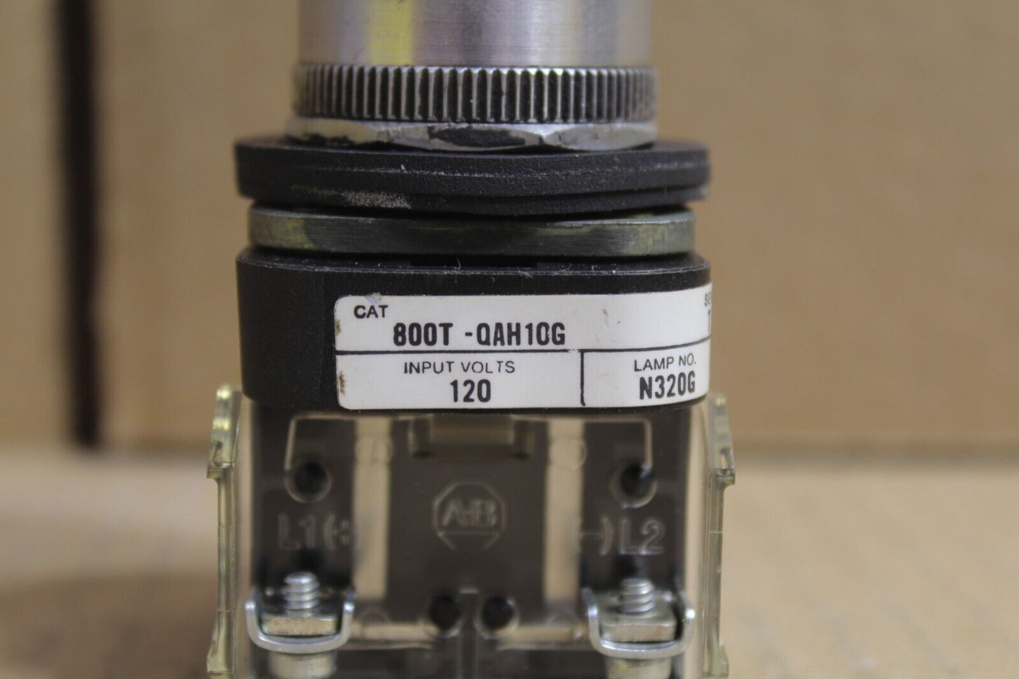 Allen Bradley 800T-QAH10G Green Push Button
