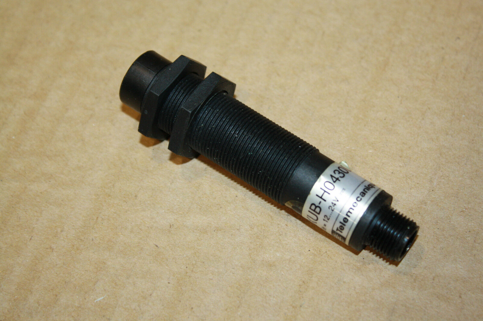 TELEMECANIQUE XUB-H0430D PHOTOELECTRIC SENSOR