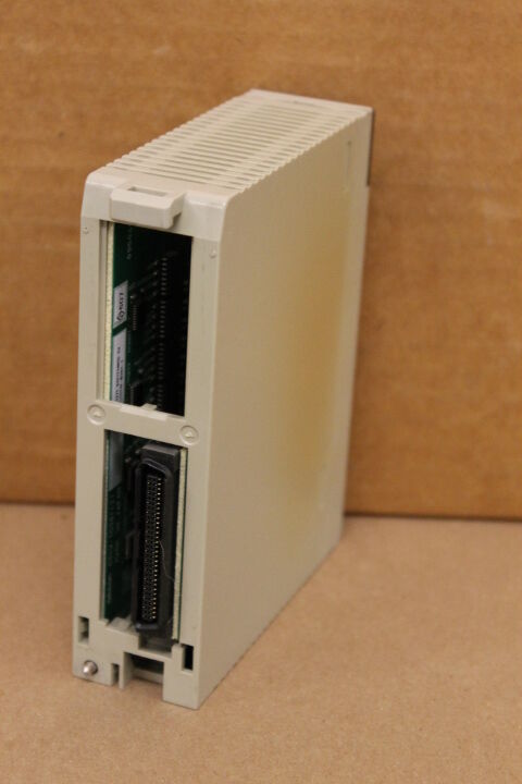 OMRON CS1W-ID261 INPUT MODULE