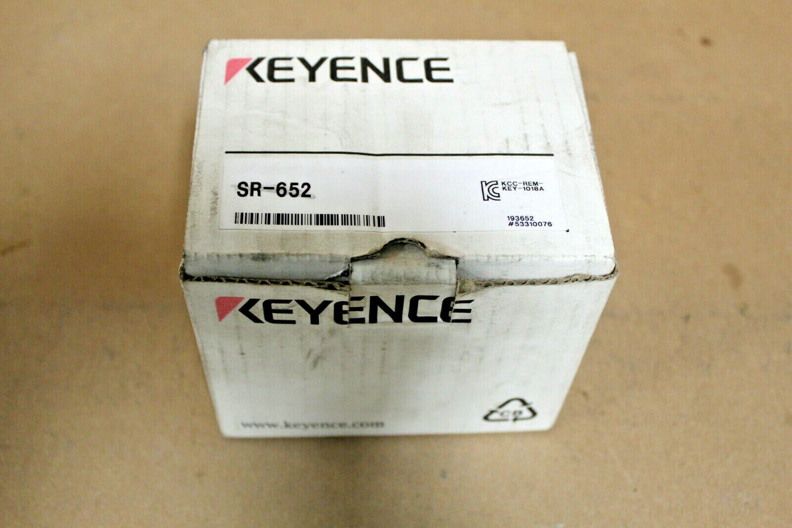 Keyence SR-652 Compact 2D Code Reader