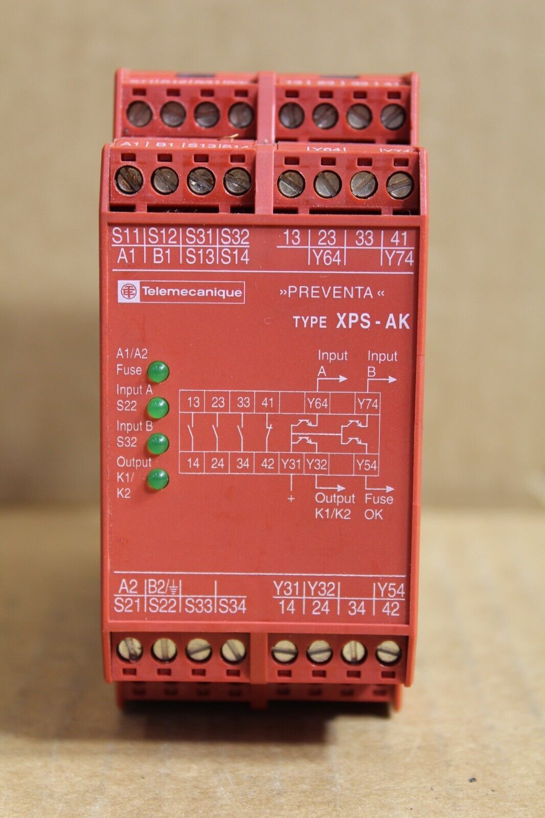 Schneider Electric Telemecanique XPSAK351144P Preventa Safety Relay