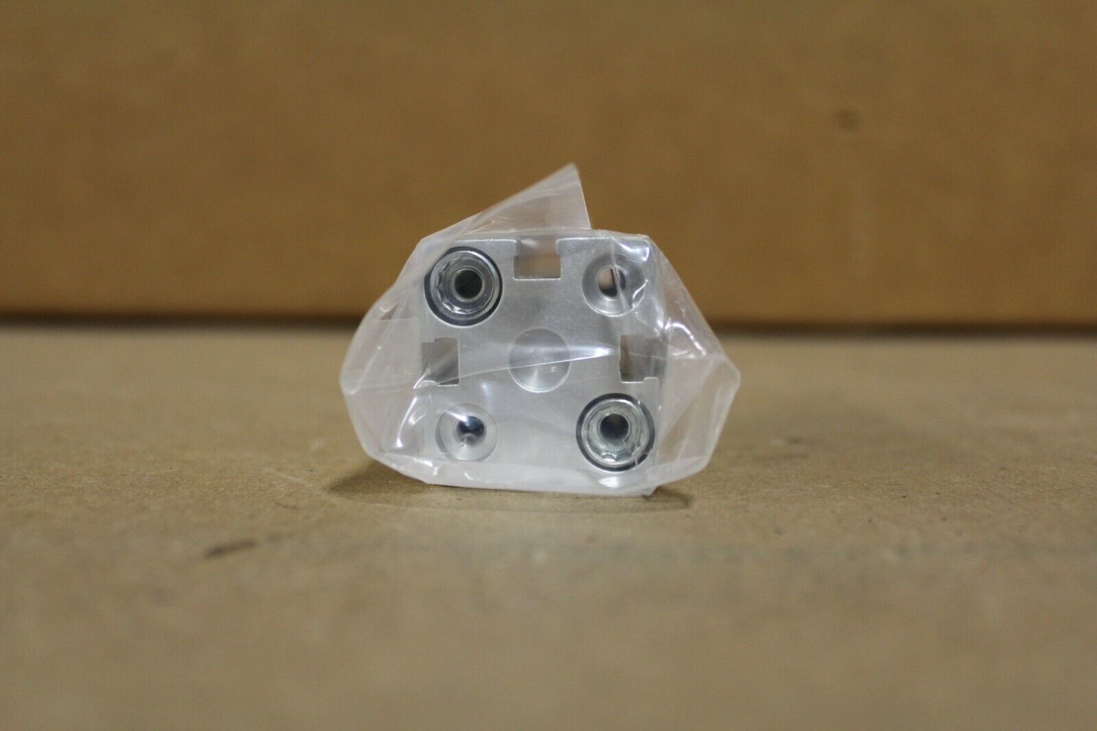 FESTO ADN-20-40-A-P-A COMPACT CYLINDER