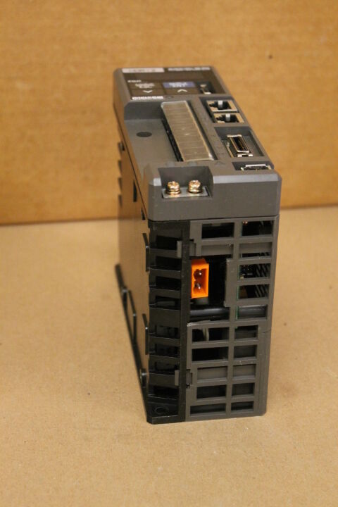 FUJI RYS201S3-LSS-Z59 SERVO DRIVE