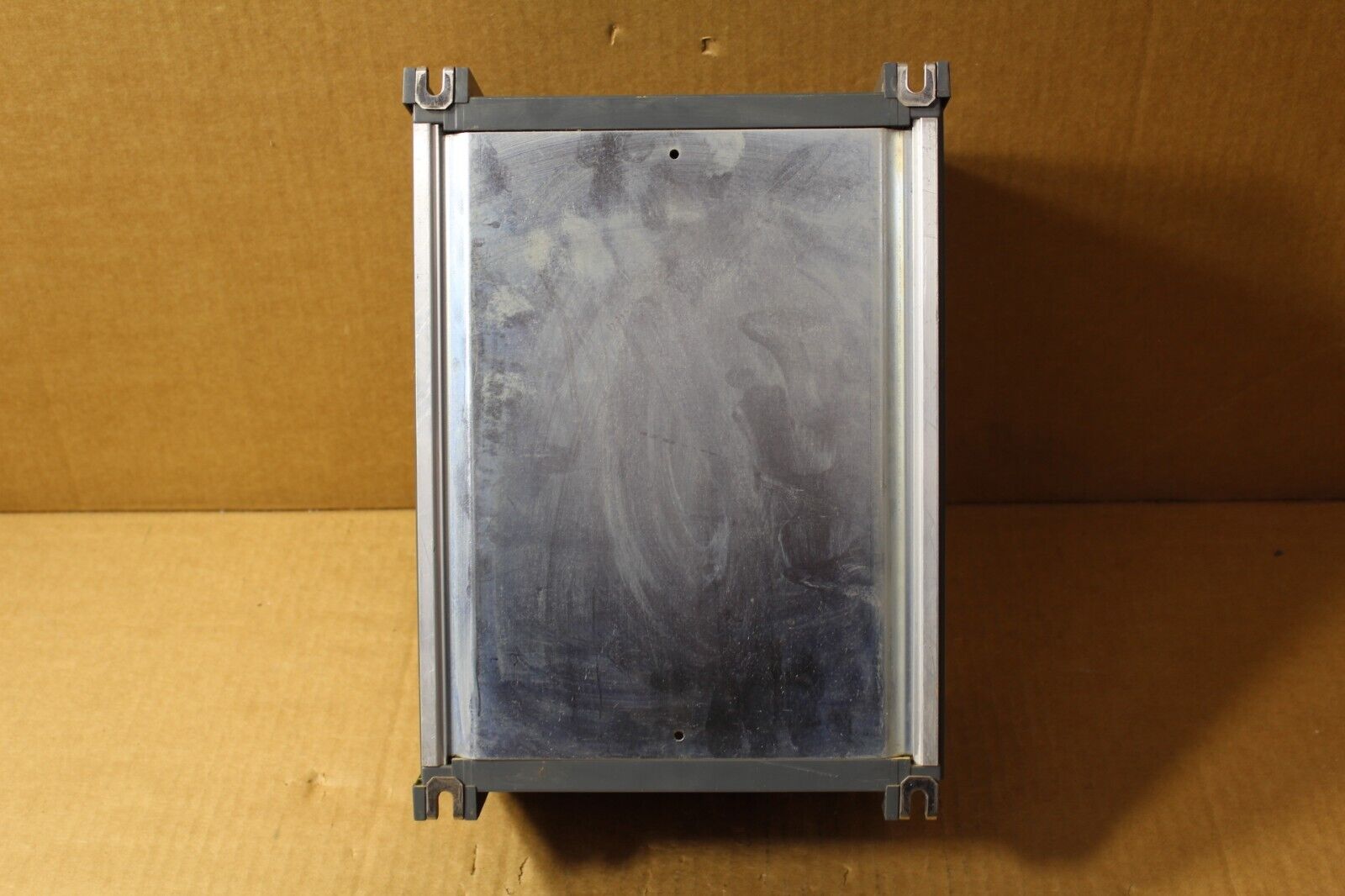 Eurotherm Drives 584S/0040/400/0010/US/000/0000/000/B0/000/000 Inverter